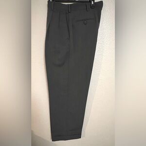 Dockers Men’s Pleated Dress Pants Classic Fit Gray 34x30 Work Office Slacks